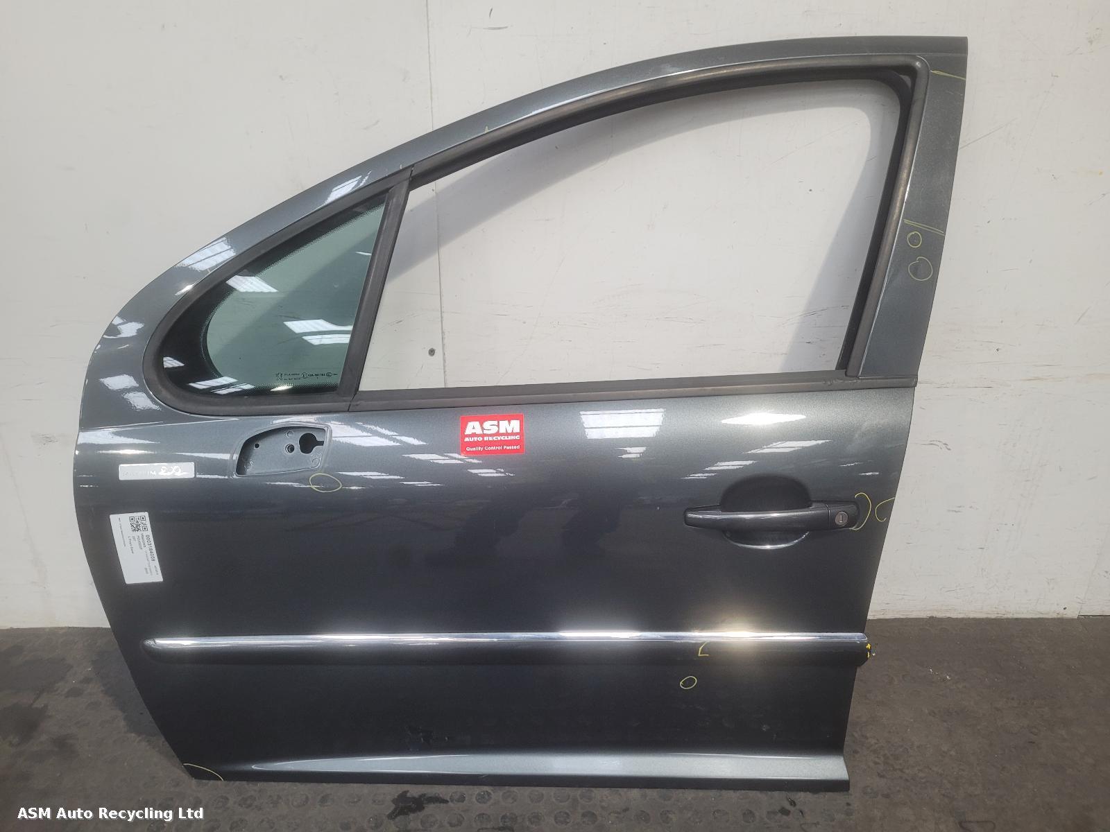 View Auto part L Front Door Peugeot 207 2010