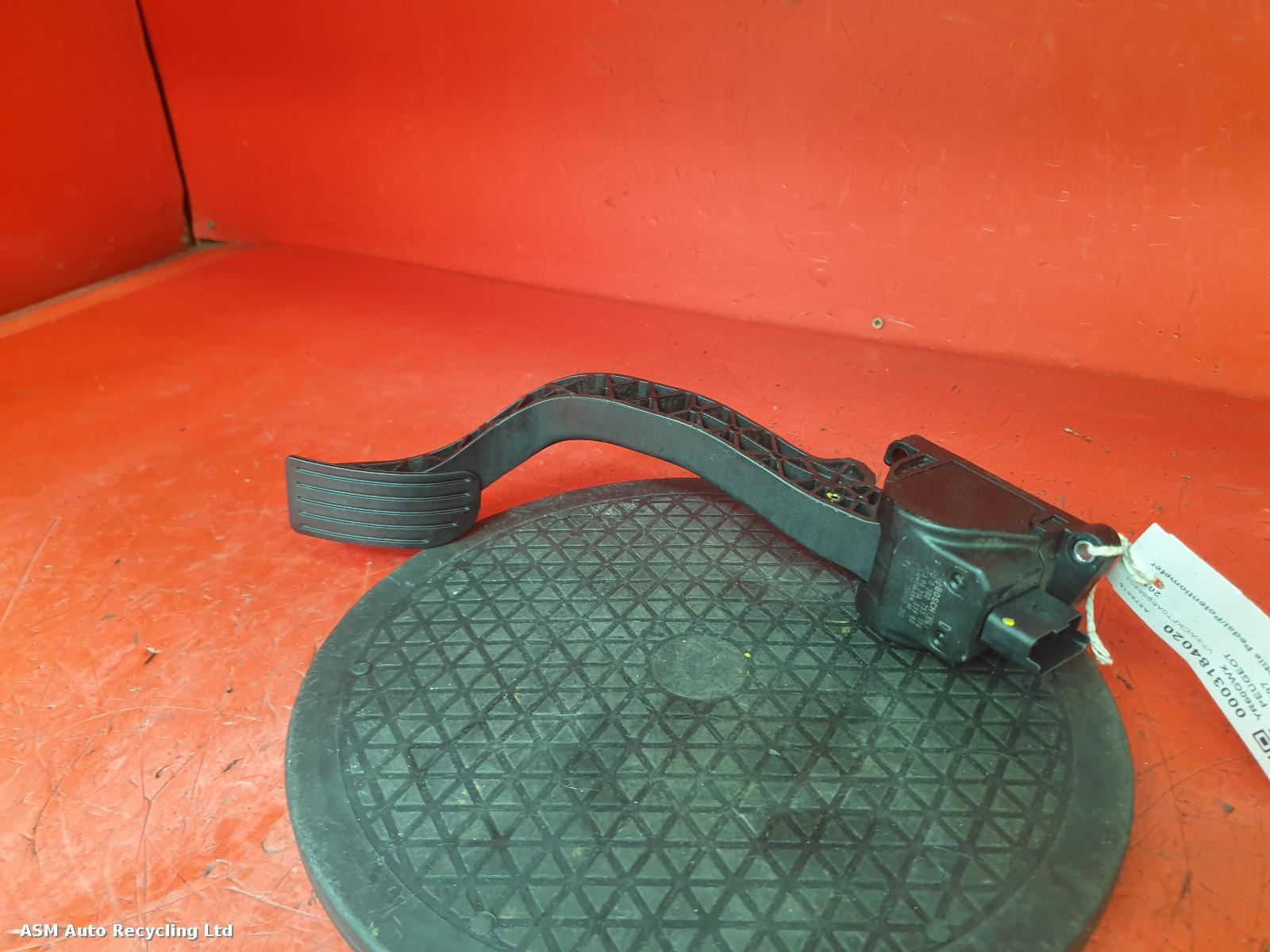 View Auto part Pedal Potentiometer Peugeot 207 2010