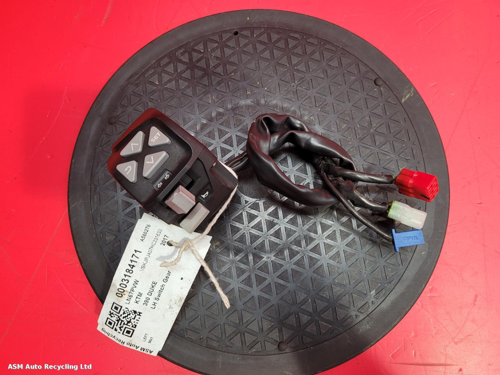 View Auto part LH Switch Gear Ktm 390 Duke 2017