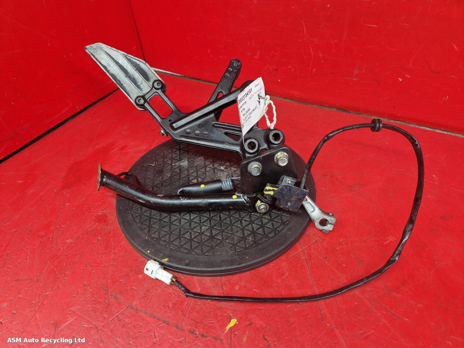 View Auto part Left Footrest Ktm 390 Duke 2017