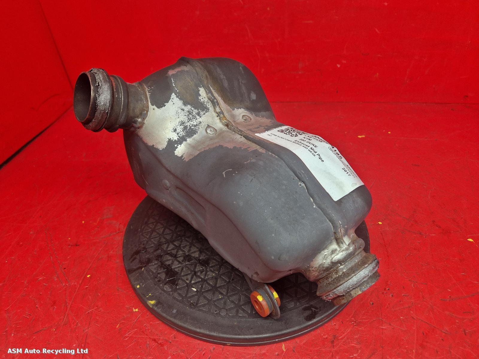 View Auto part Intermediate Pipe Ktm 390 Duke 2017