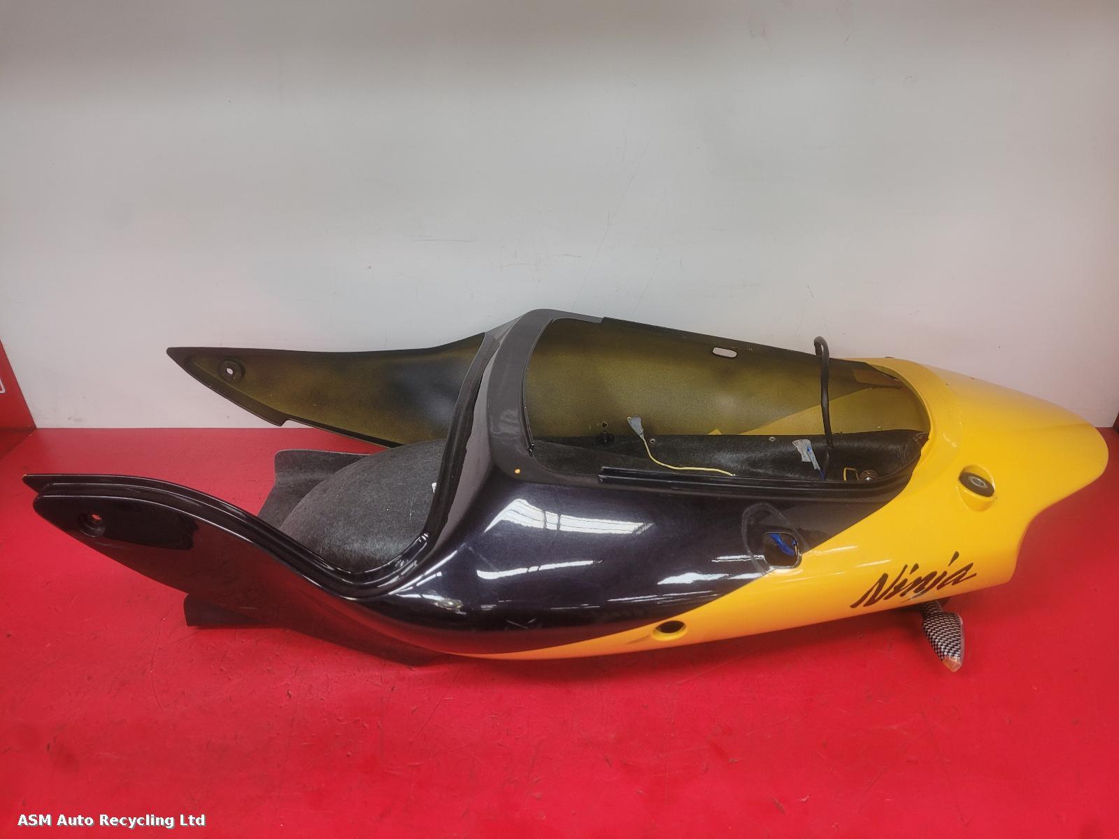 View Auto part Seat Cowl Kawasaki Zx 600 2002