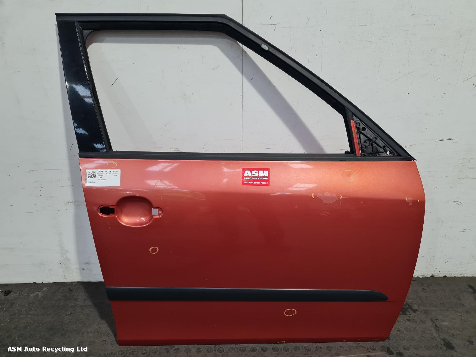 View Auto part R Front Door Skoda Fabia 2008