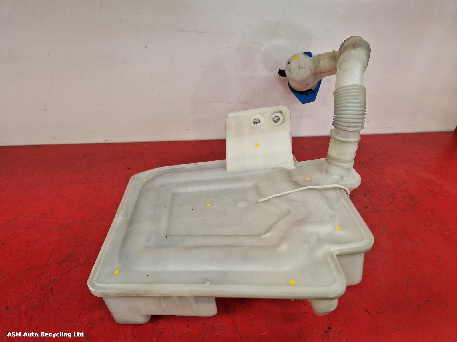 View Auto part Washer Bottle Volkswagen Golf 2008