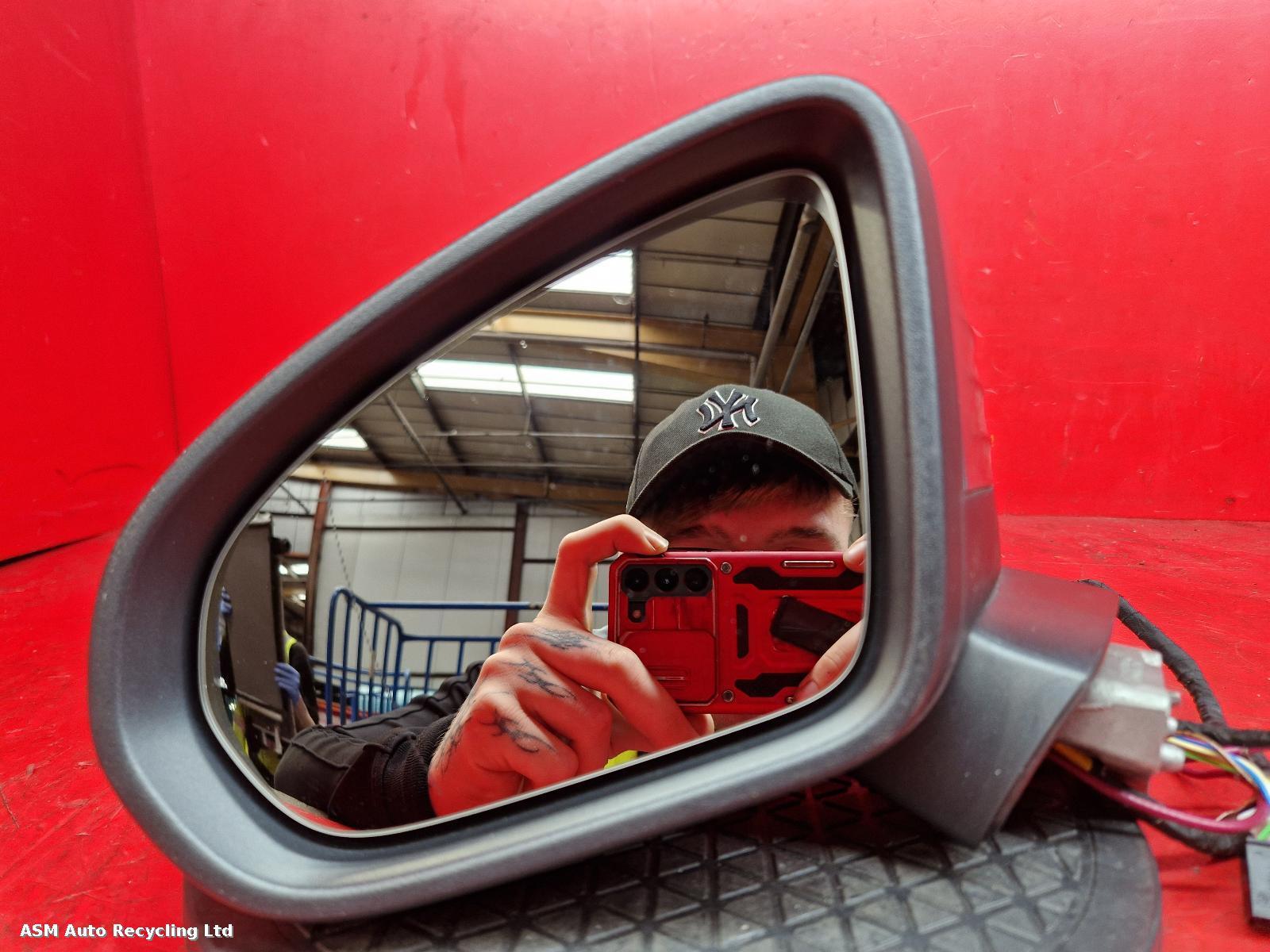 View Auto part L Door Mirror Mercedes A Class 2019