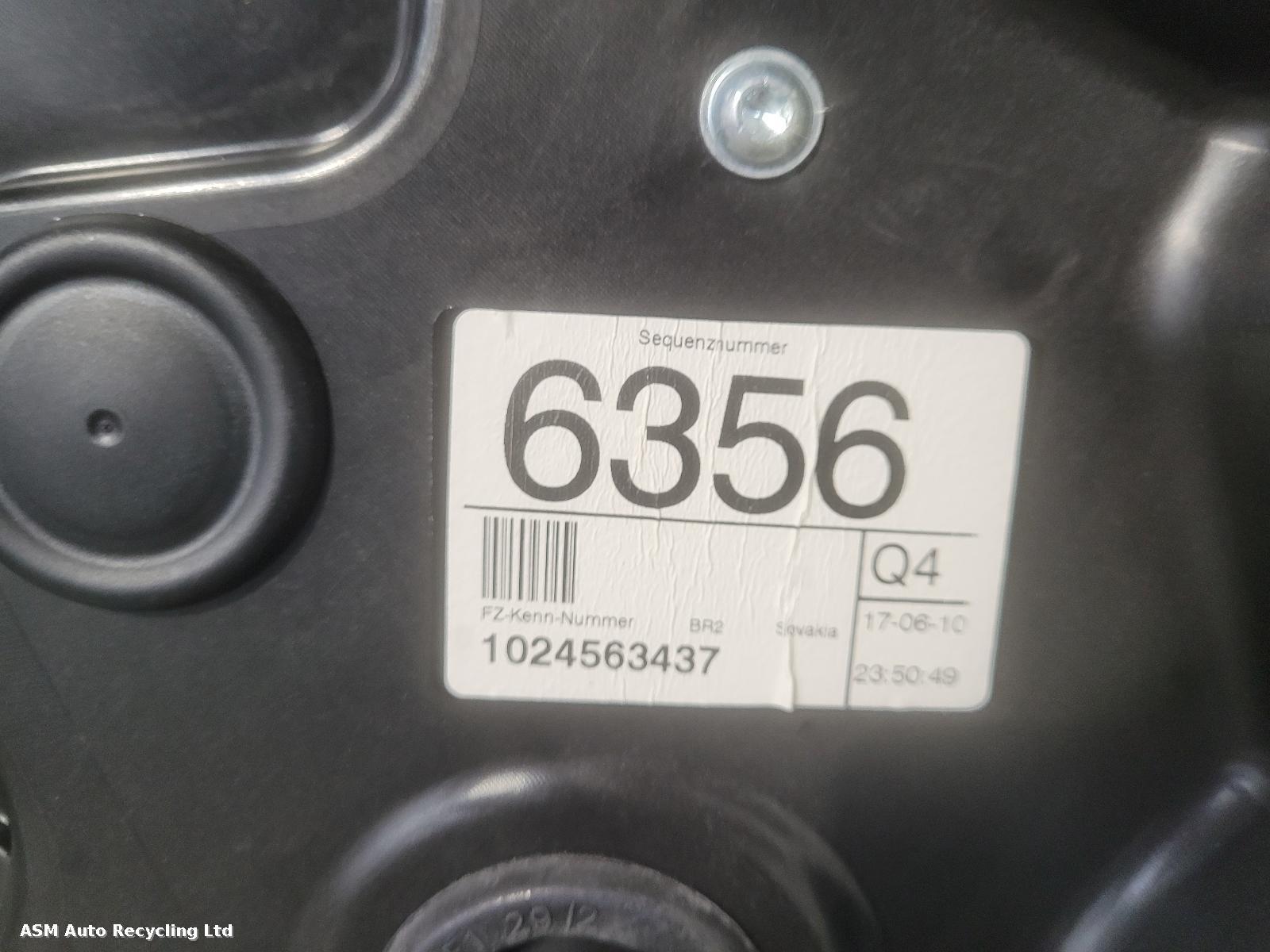 2010 Porsche Cayenne R Front Door View Auto part R Front Door Porsche Cayenne 2010