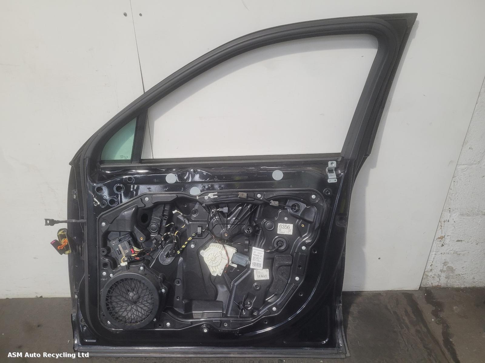 2010 Porsche Cayenne R Front Door View Auto part R Front Door Porsche Cayenne 2010