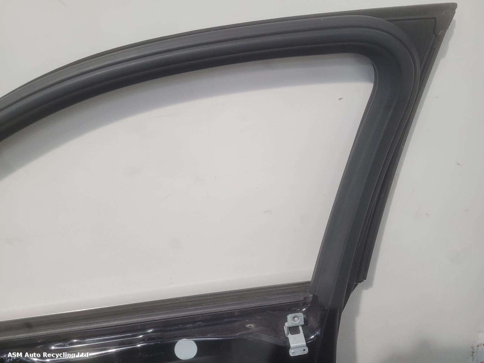 2010 Porsche Cayenne R Front Door View Auto part R Front Door Porsche Cayenne 2010