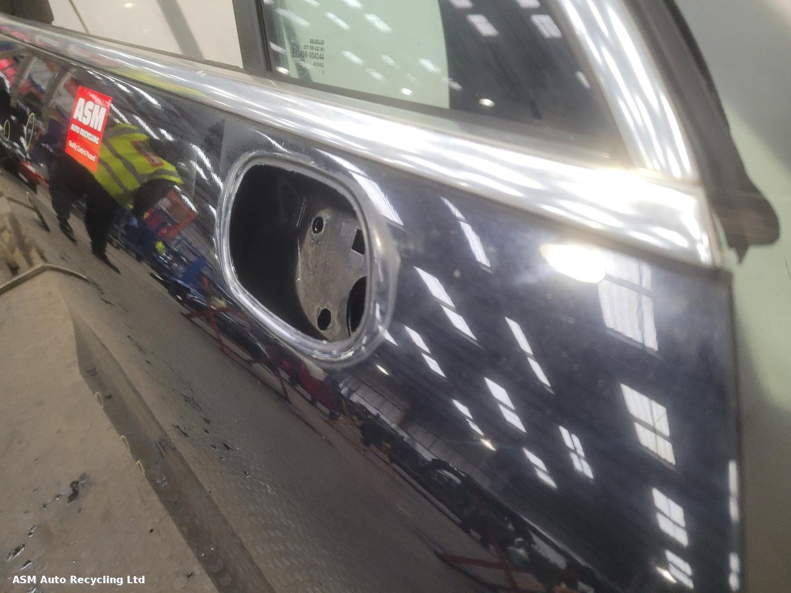 2010 Porsche Cayenne R Front Door View Auto part R Front Door Porsche Cayenne 2010