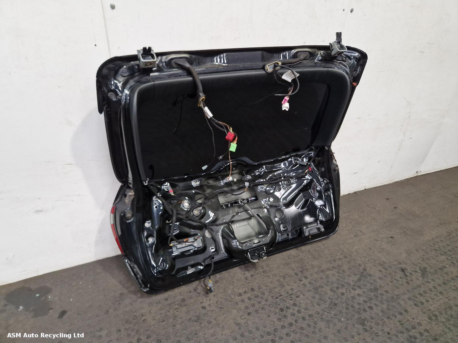 View Auto part Bootlid/Tailgate Porsche Cayenne 2010
