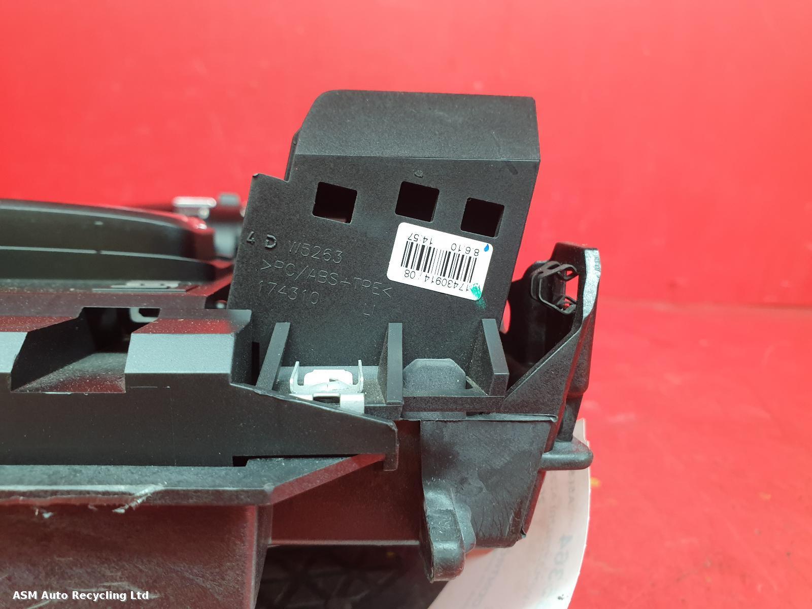 2010 Porsche Cayenne Heater/AC Controller View Auto part Heater/AC Controller Porsche Cayenne 2010