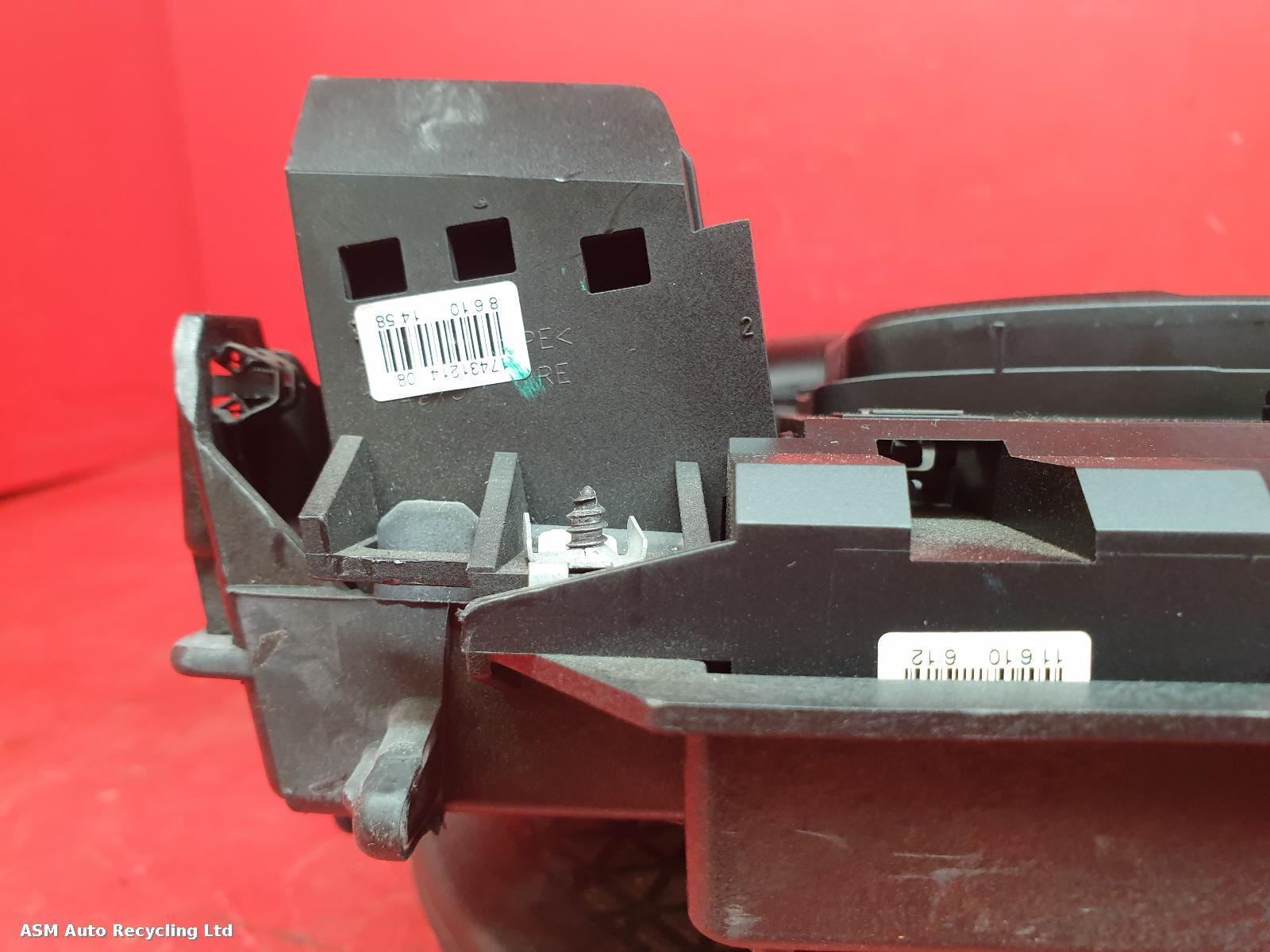 2010 Porsche Cayenne Heater/AC Controller View Auto part Heater/AC Controller Porsche Cayenne 2010