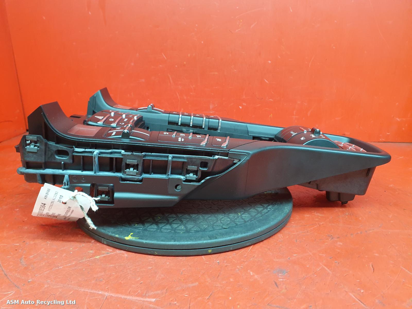 2010 Porsche Cayenne Heater/AC Controller View Auto part Heater/AC Controller Porsche Cayenne 2010