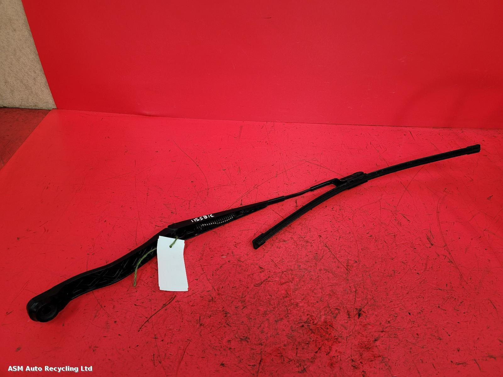 View Auto part Wiper Arm Land Rover Discovery 2018