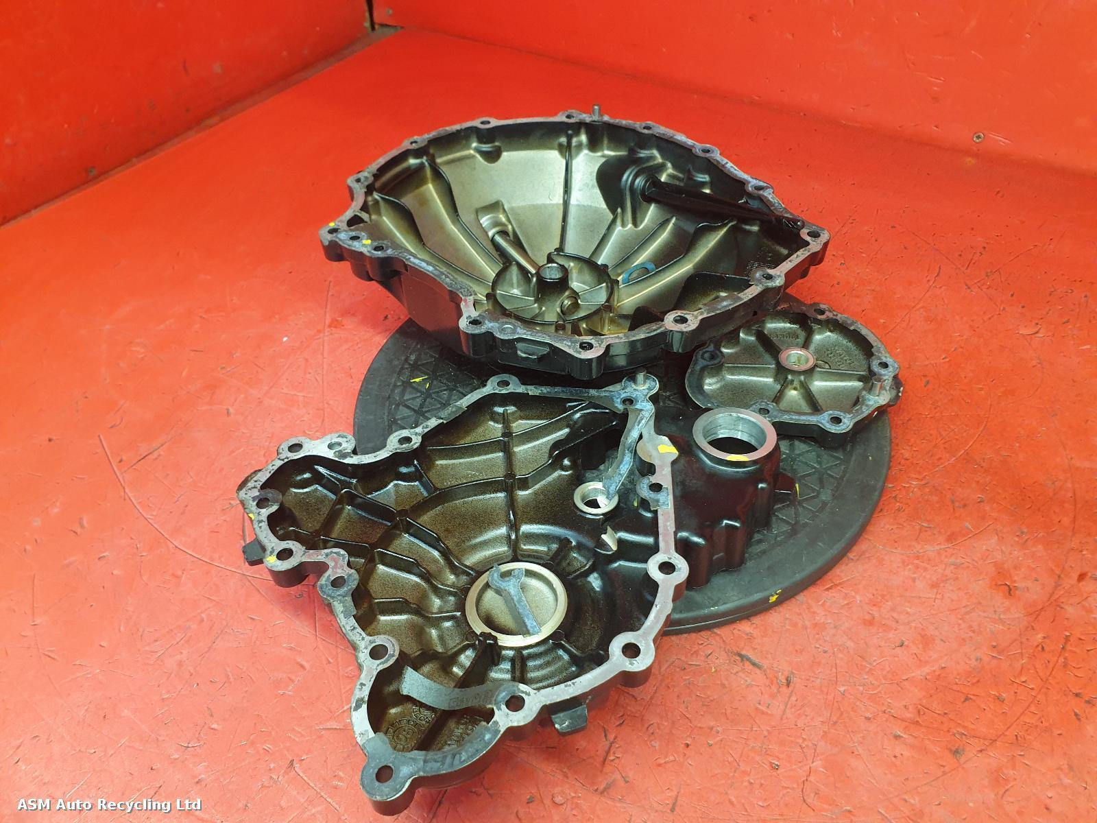 View Auto part Clutch Case Cover Triumph Sprint St 1050 2009