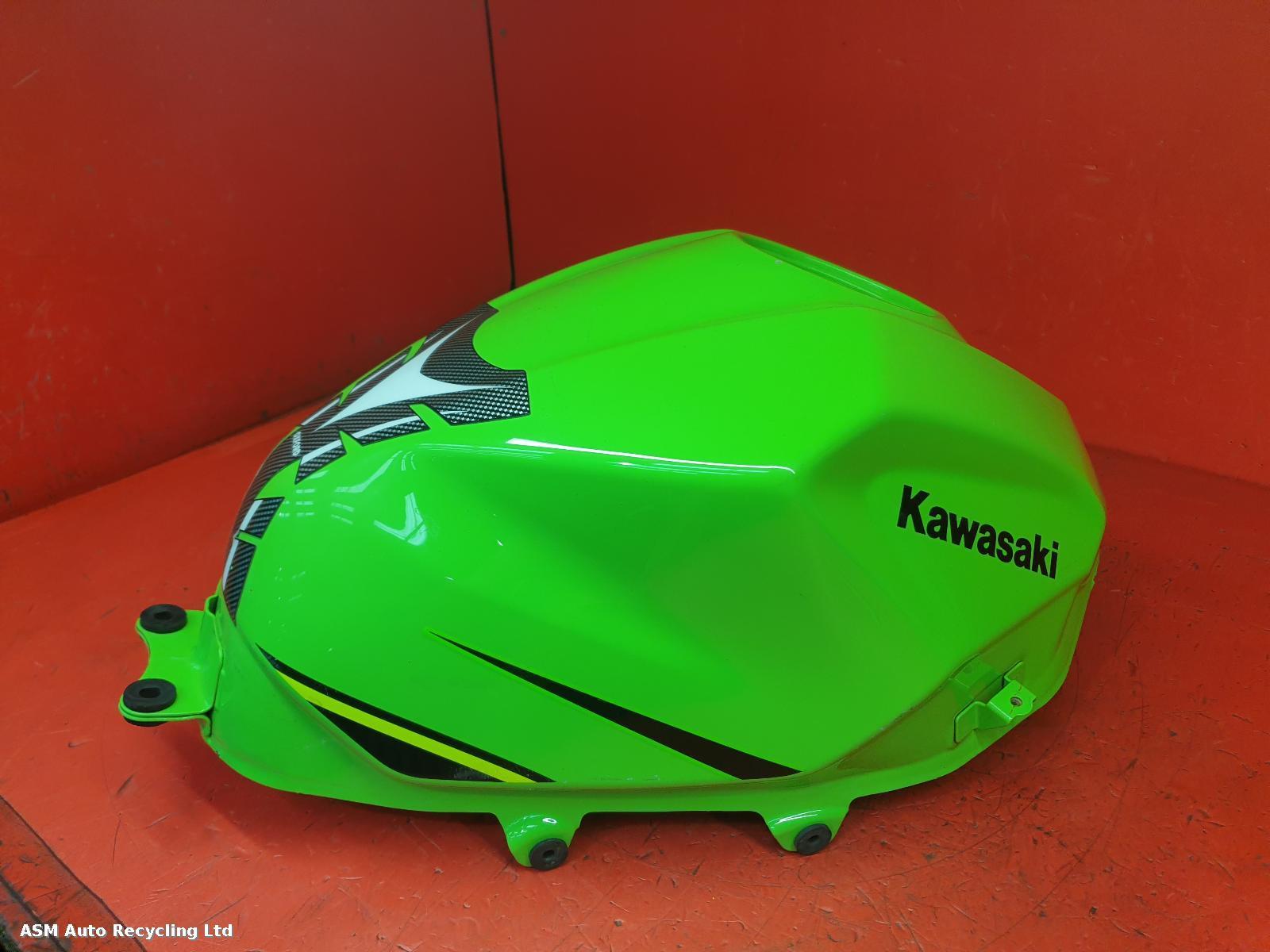 View Auto part Fuel Tank Kawasaki Ninja 400 2019