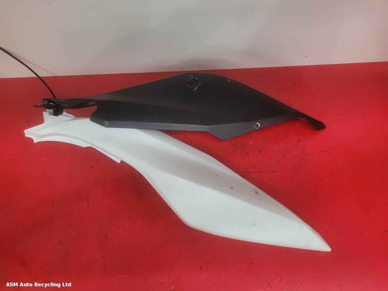 View Auto part Seat Cowl Kawasaki Ninja 400 2019