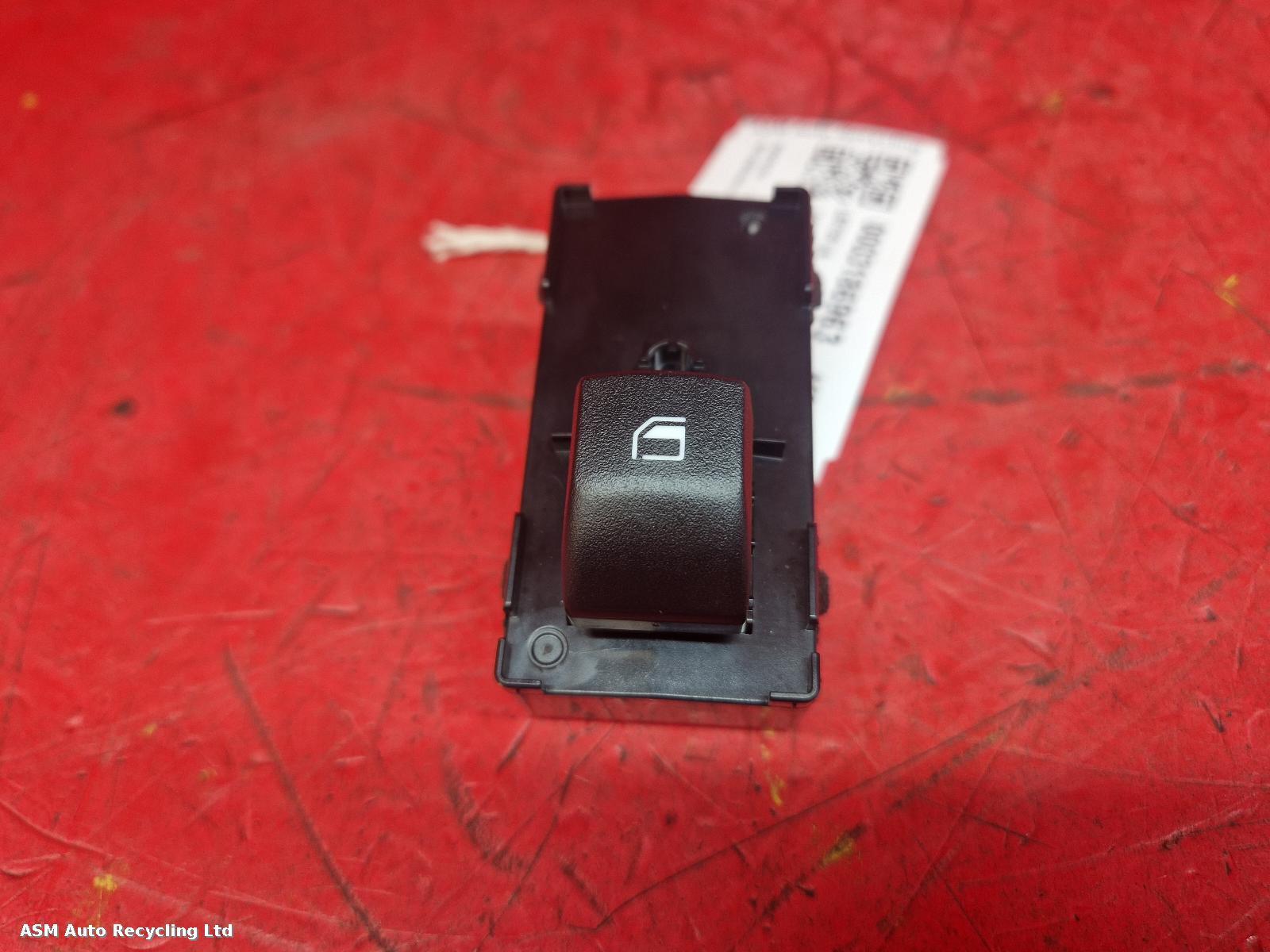View Auto part Elect. Window Switch Kia Sportage 2022