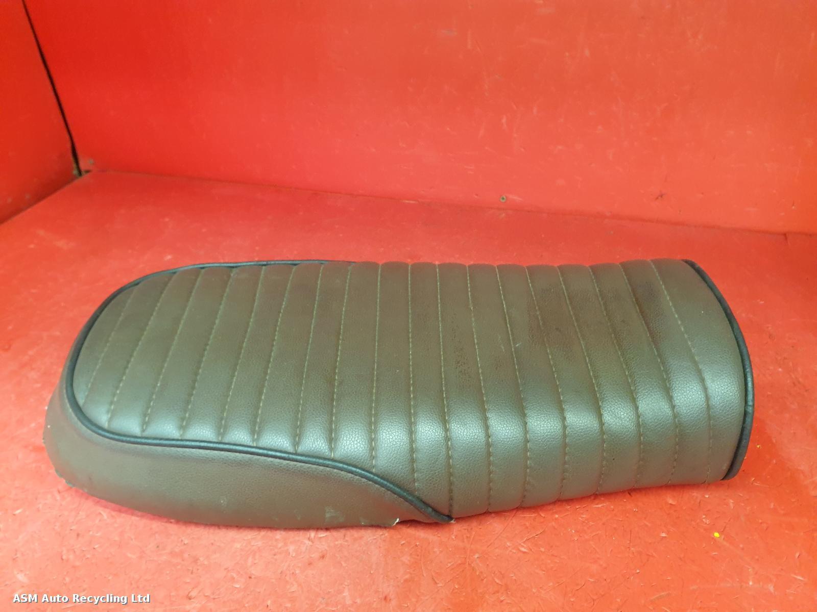 View Auto part Front Seat Yamaha Yb100 1979