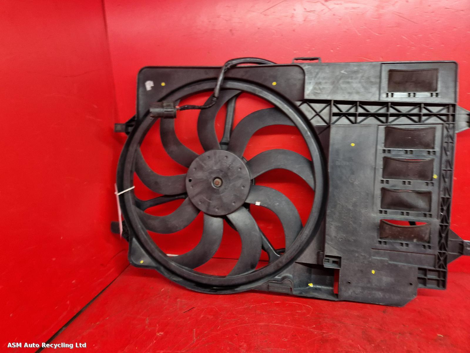 View Auto part Engine Cooling Motor Mini (bmw) Mini 2004
