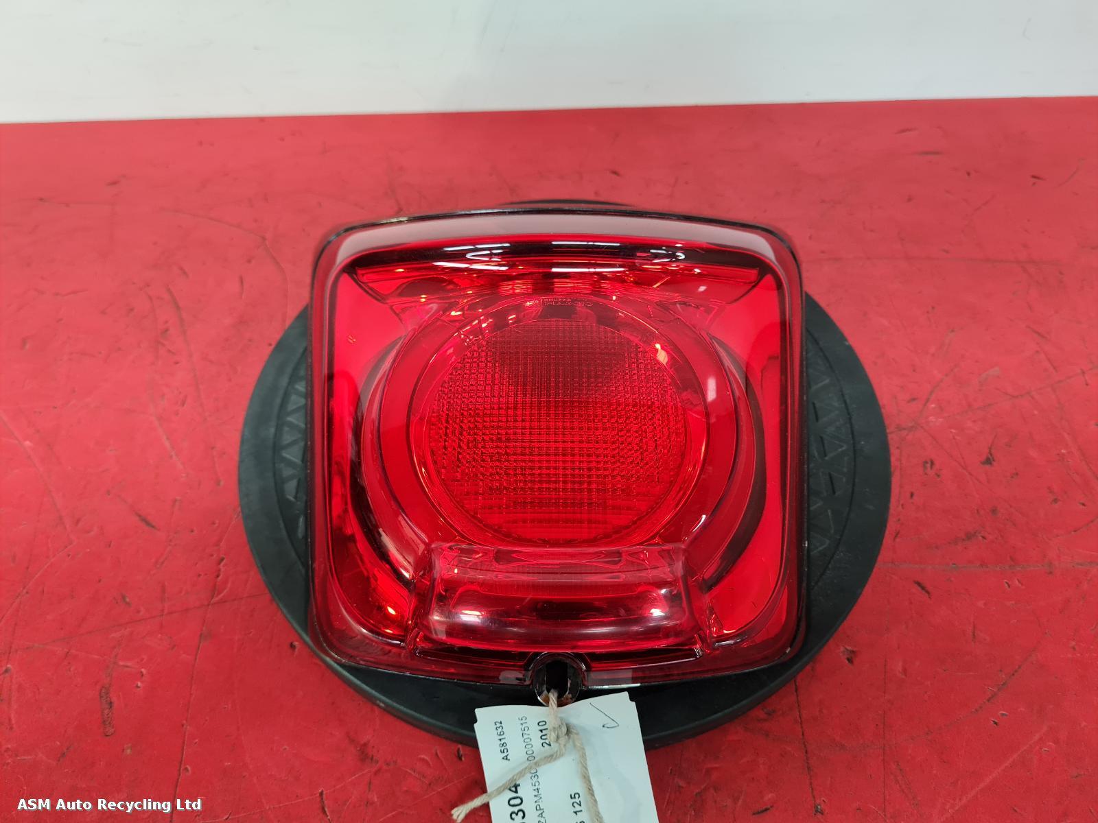 View Auto part Taillight Piaggio Vespa Gts 125 2010