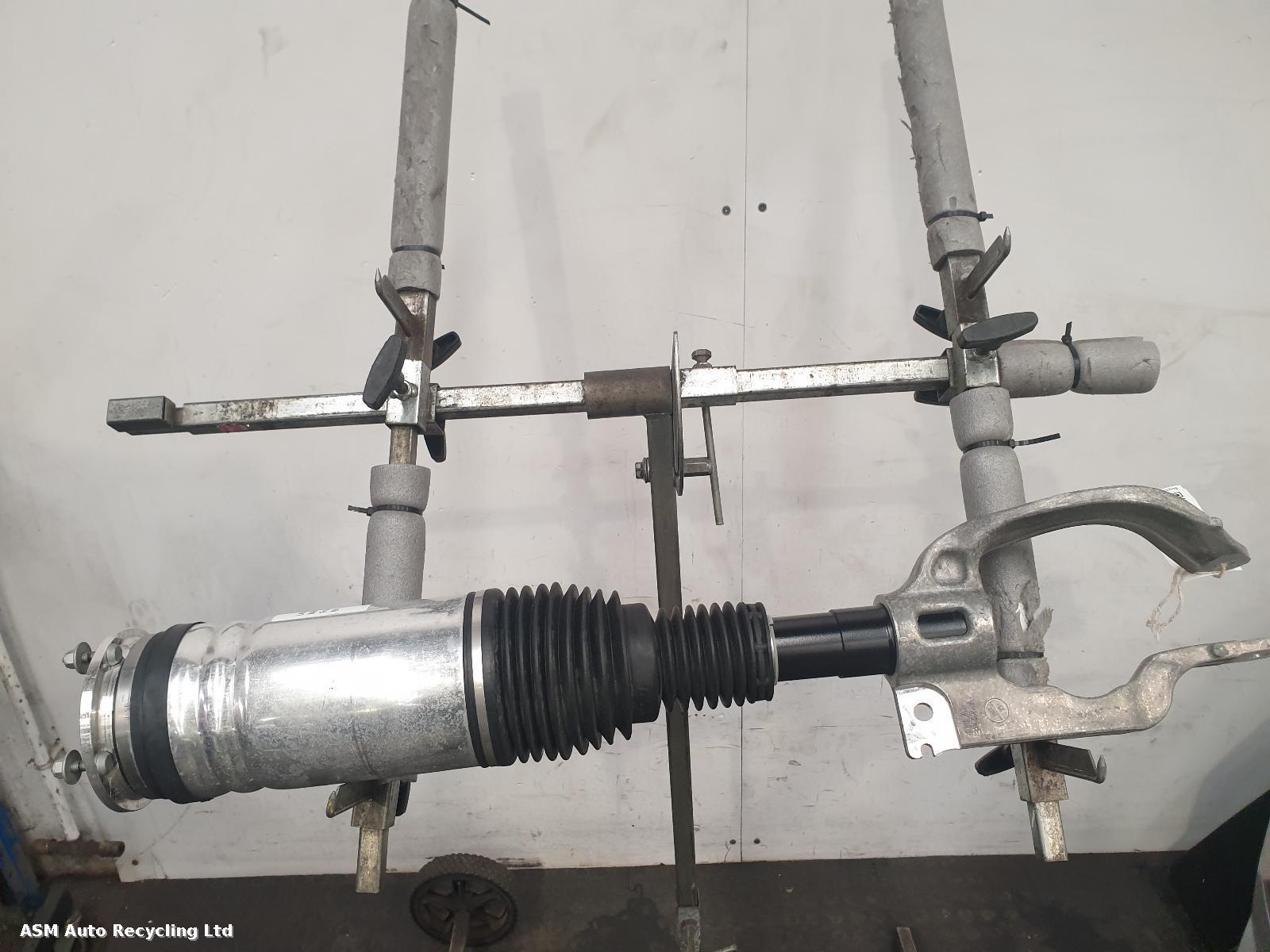 View Auto part RF Strut Land Rover Range Rover Sport 2021