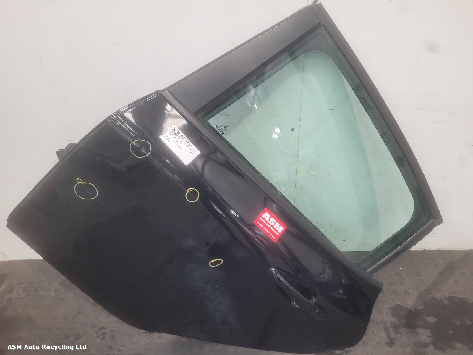 View Auto part L Rear Door Peugeot 208 2015