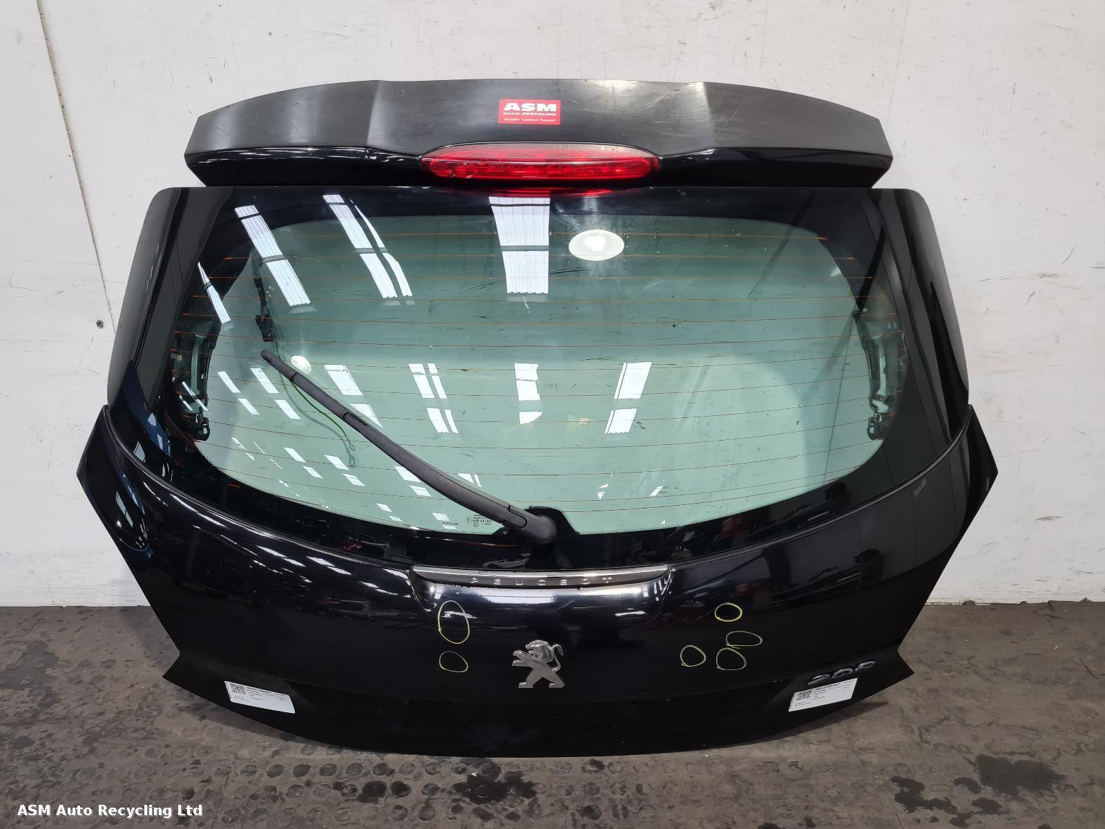 View Auto part Bootlid/Tailgate Peugeot 208 2015