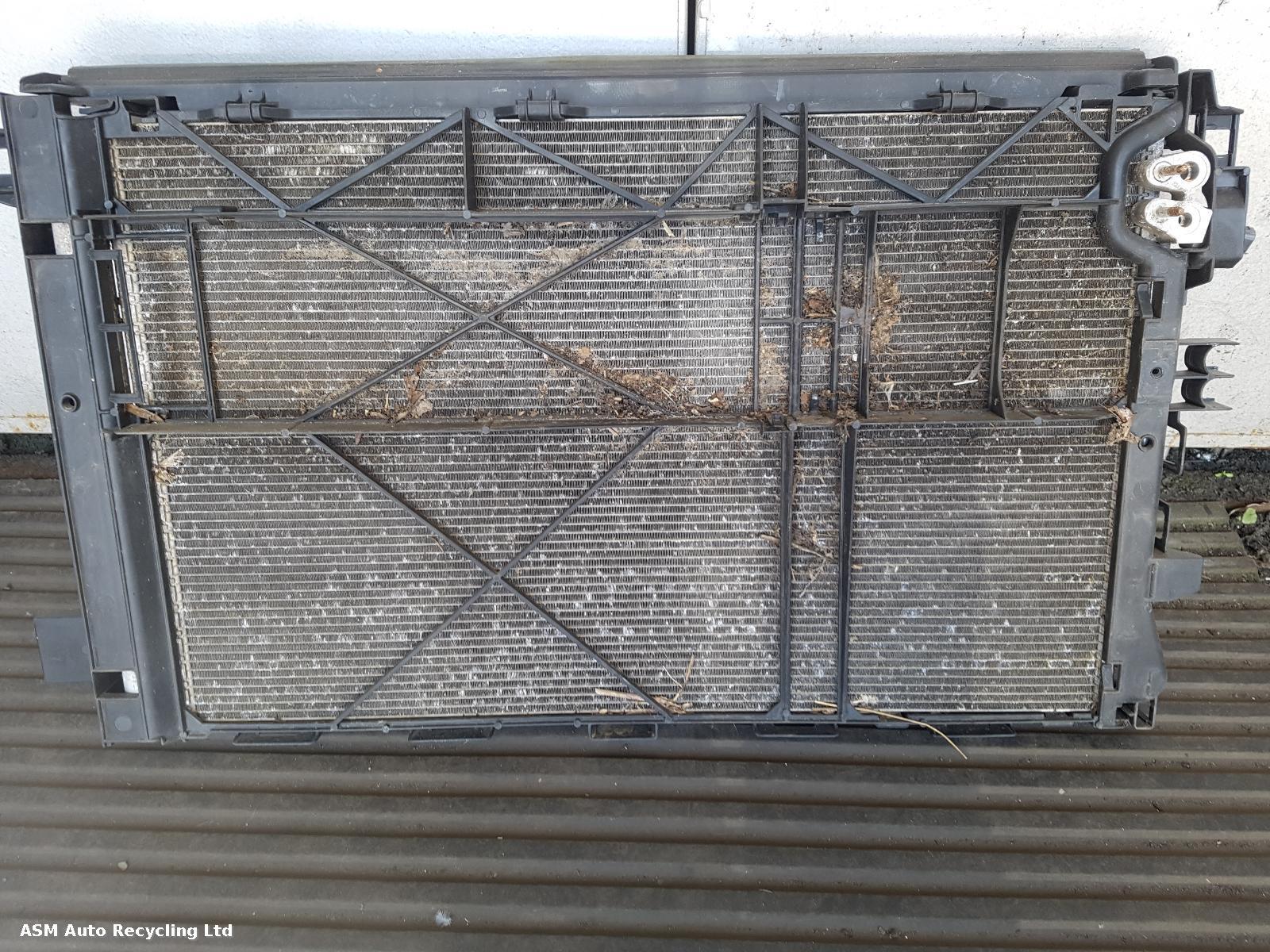 View Auto part Condenser Mercedes V Class 2019