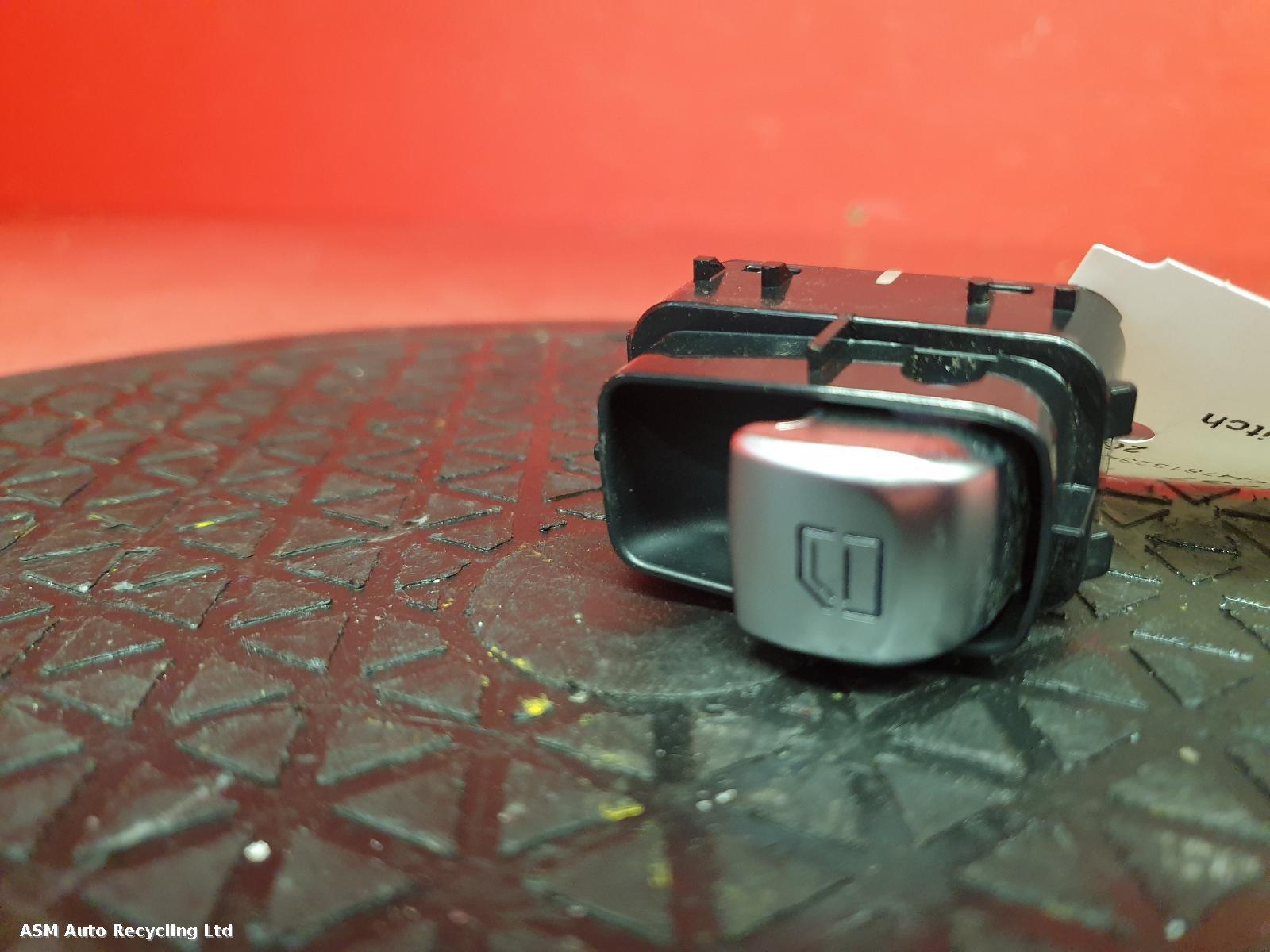 View Auto part Elect. Window Switch Mercedes V Class 2019