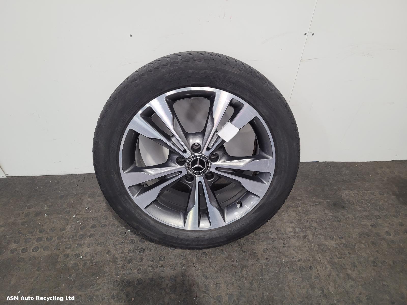 View Auto part Wheel Mercedes V Class 2019