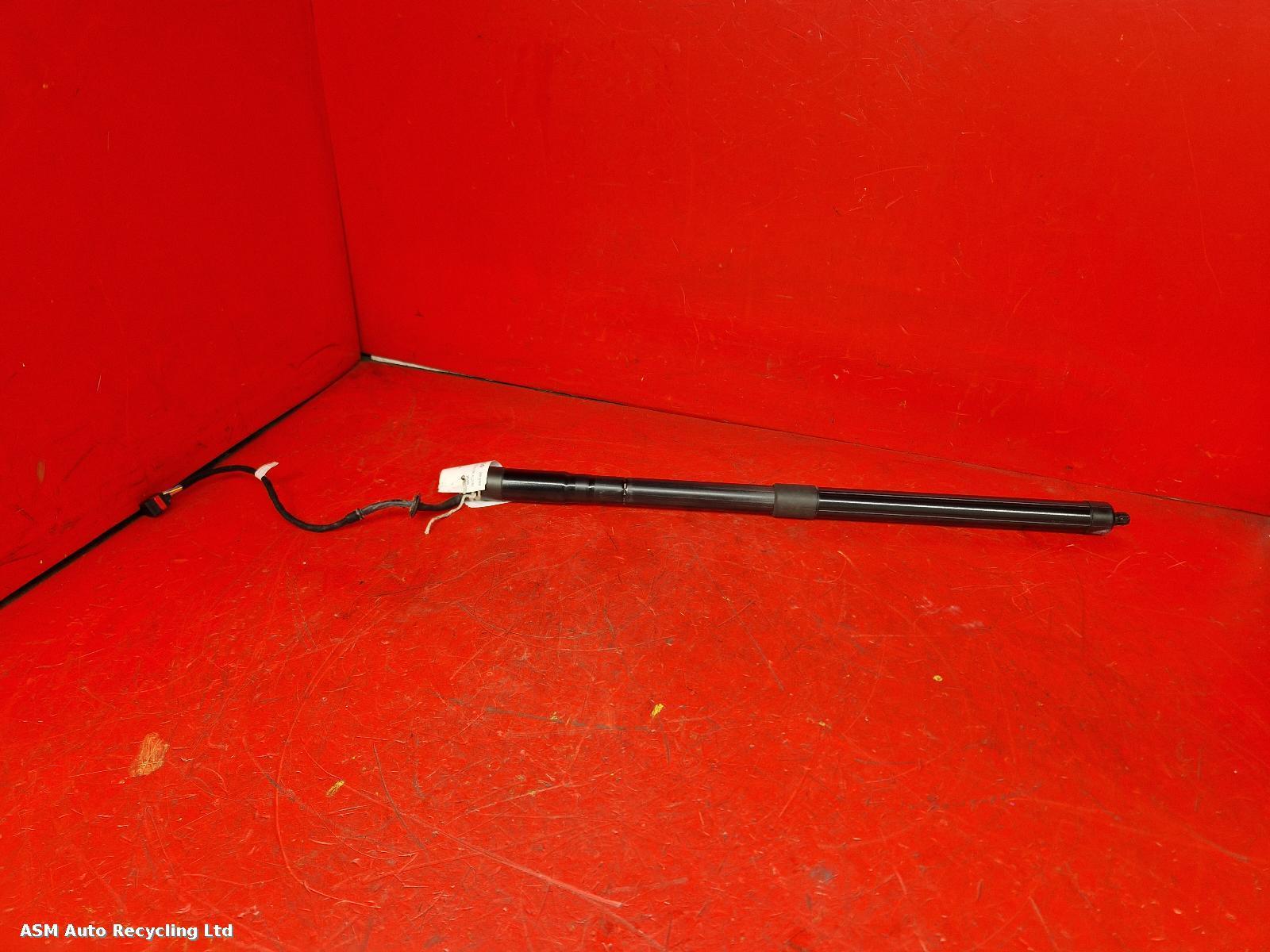 View Auto part Hatch Strut/Shock Porsche Cayenne 2010