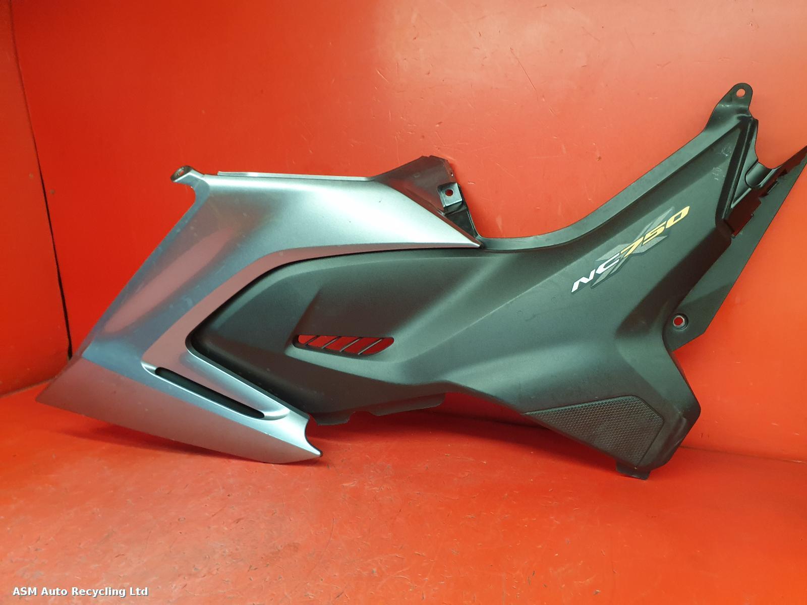 View Auto part Side Panel Left Honda Nc 750 2014