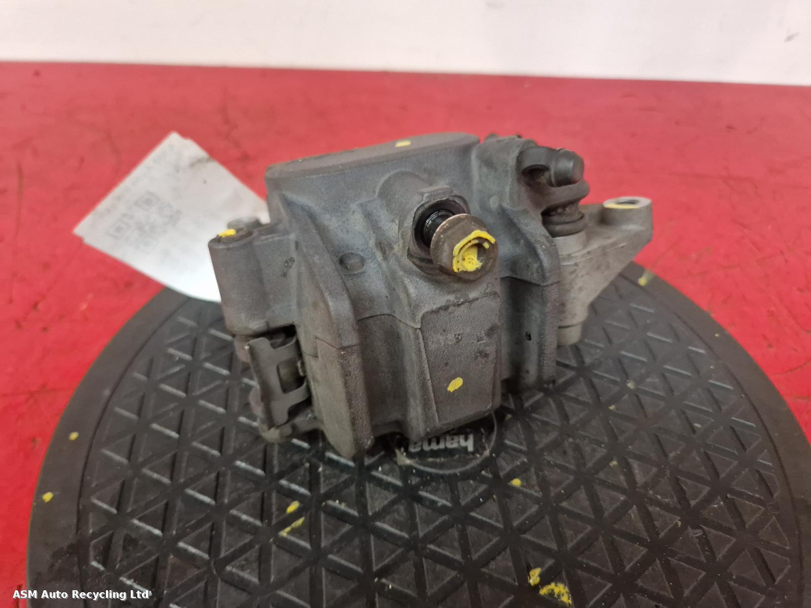 View Auto part Caliper Honda Nss 125 Forza 2015