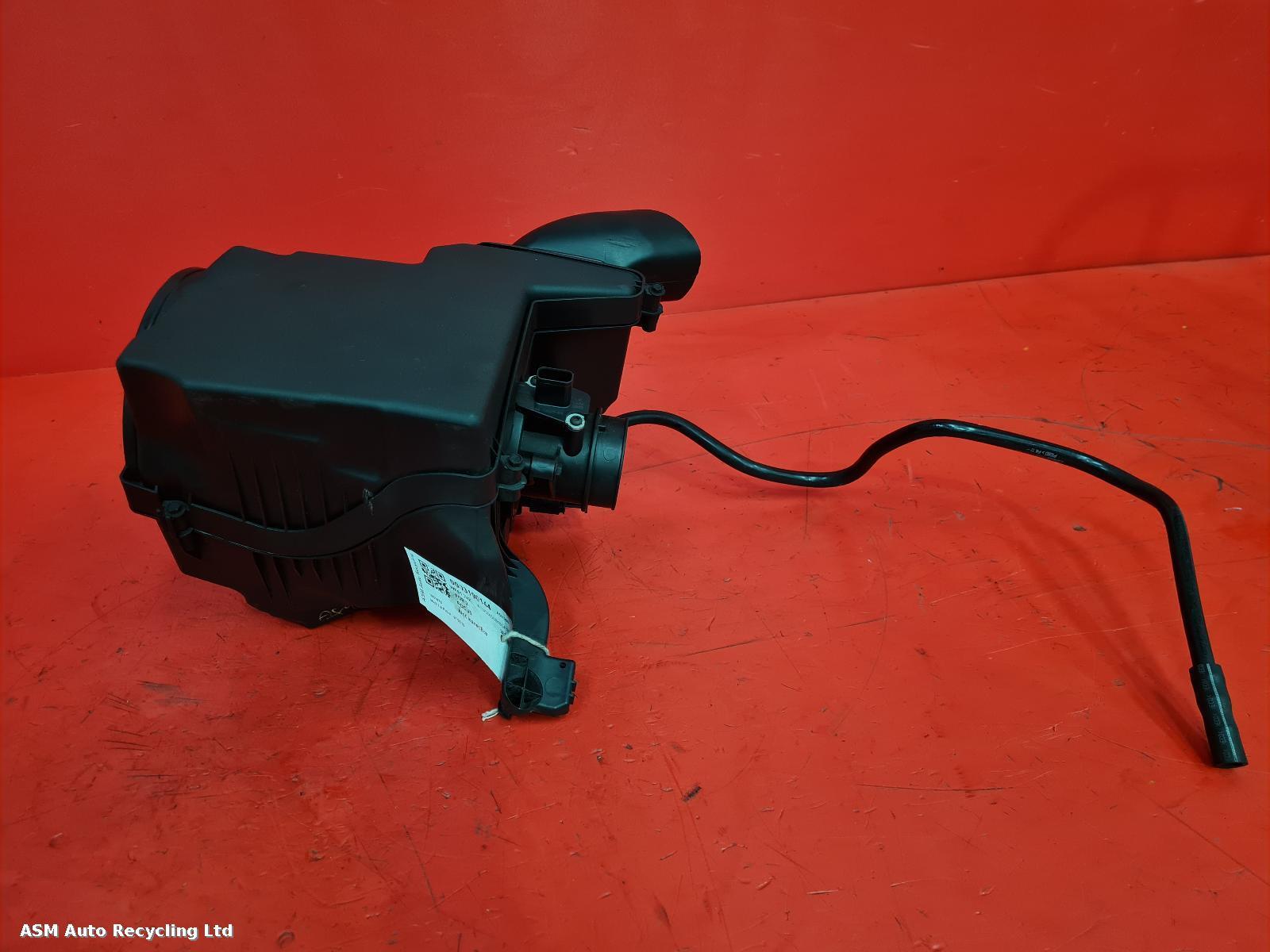 View Auto part Air Cleaner/Box Ford Focus 2011