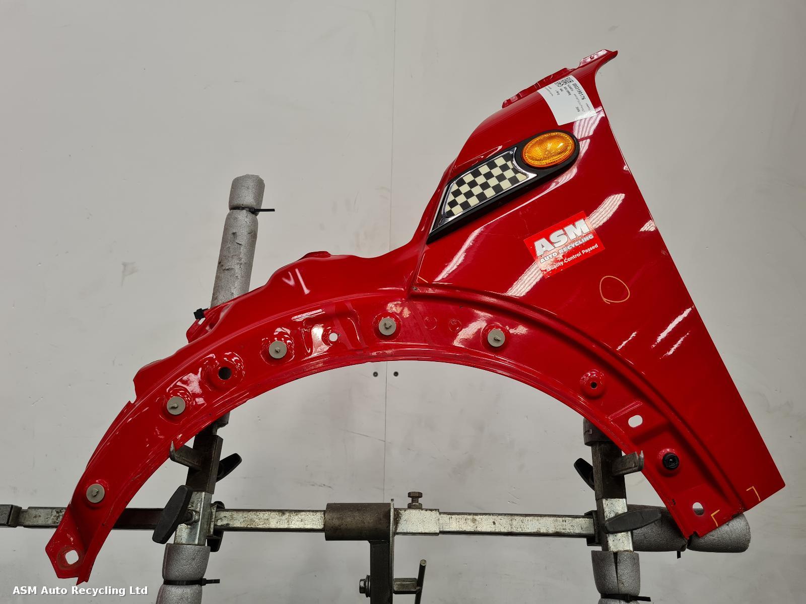 View Auto part L Wing Mini (bmw) Mini 2008