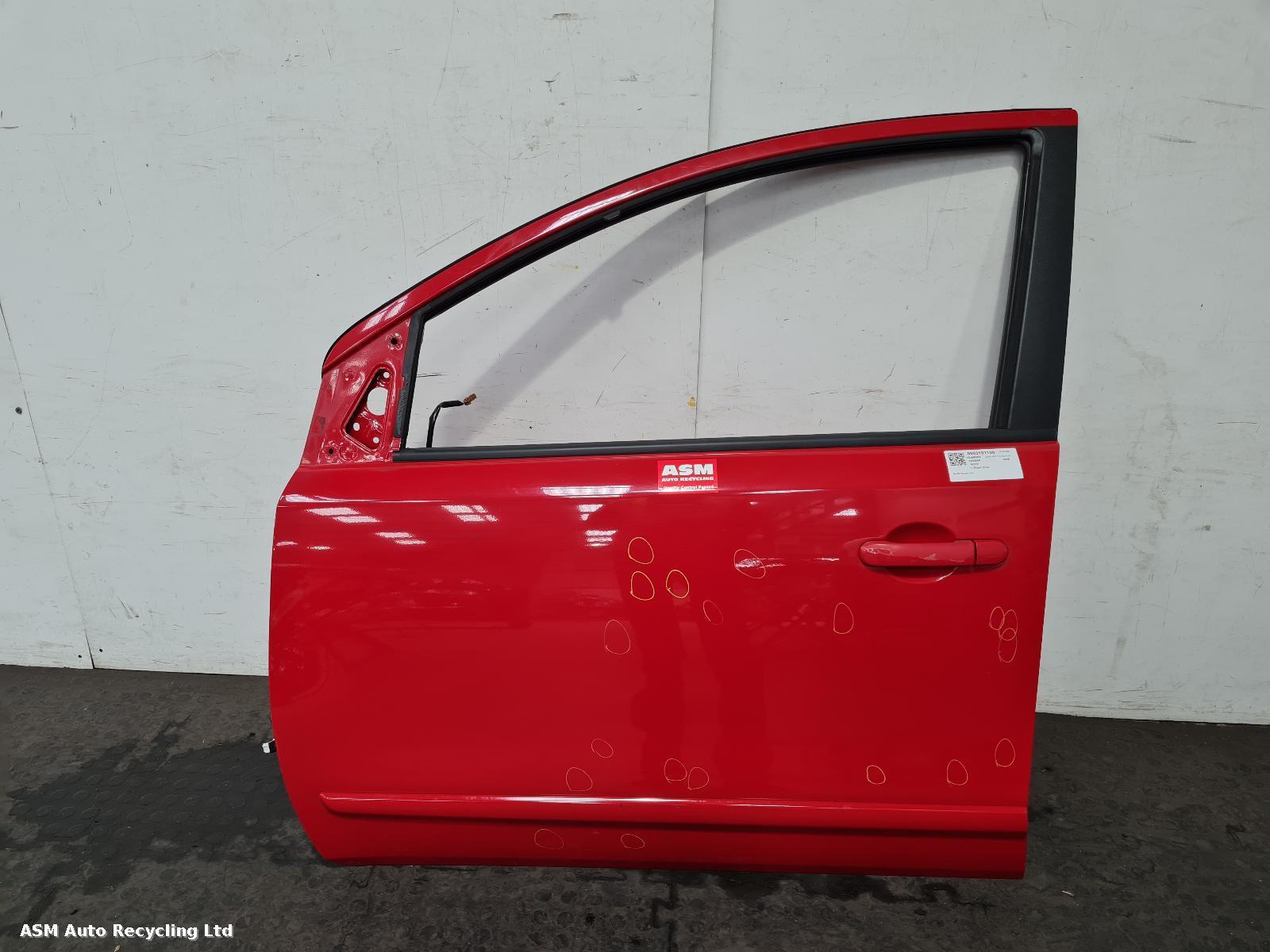 View Auto part L Front Door Nissan Note 2006