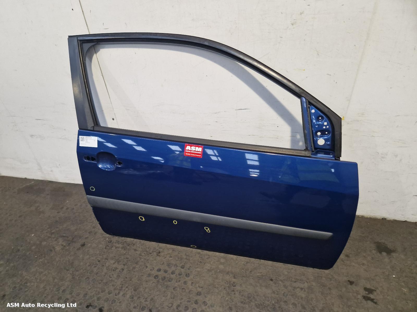 View Auto part R Front Door Ford Fiesta 2007