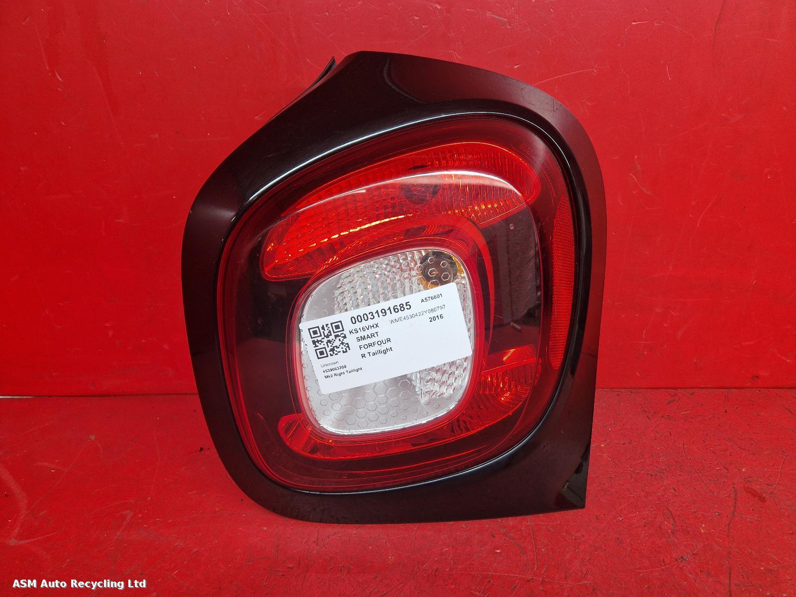 View Auto part R Taillight Smart Forfour 2016