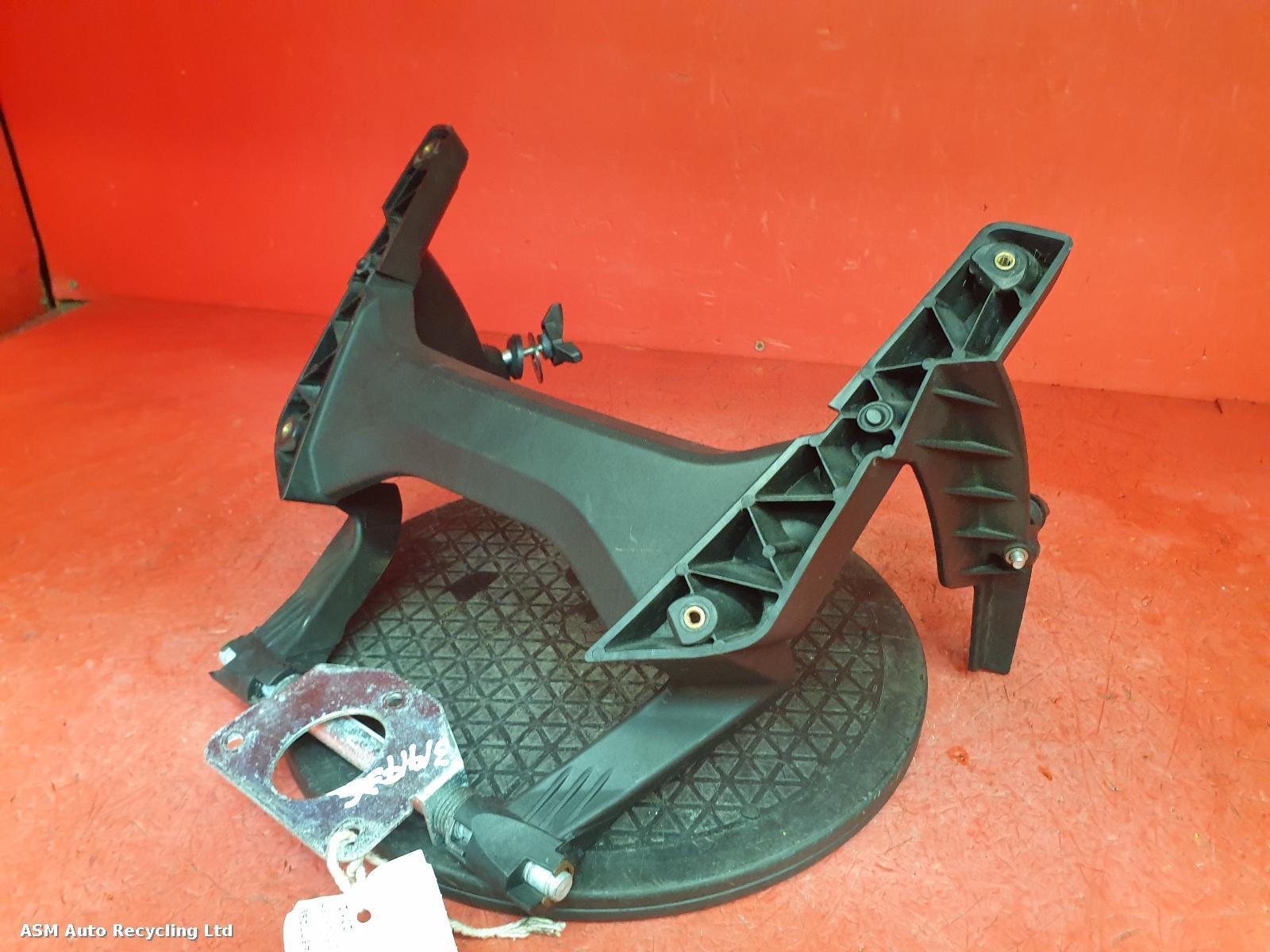 View Auto part Misc Bracket Bmw C600 Sport 2012