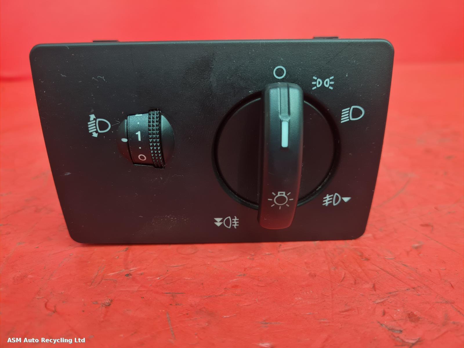 View Auto part Headlight Switch Ford Fiesta 2007