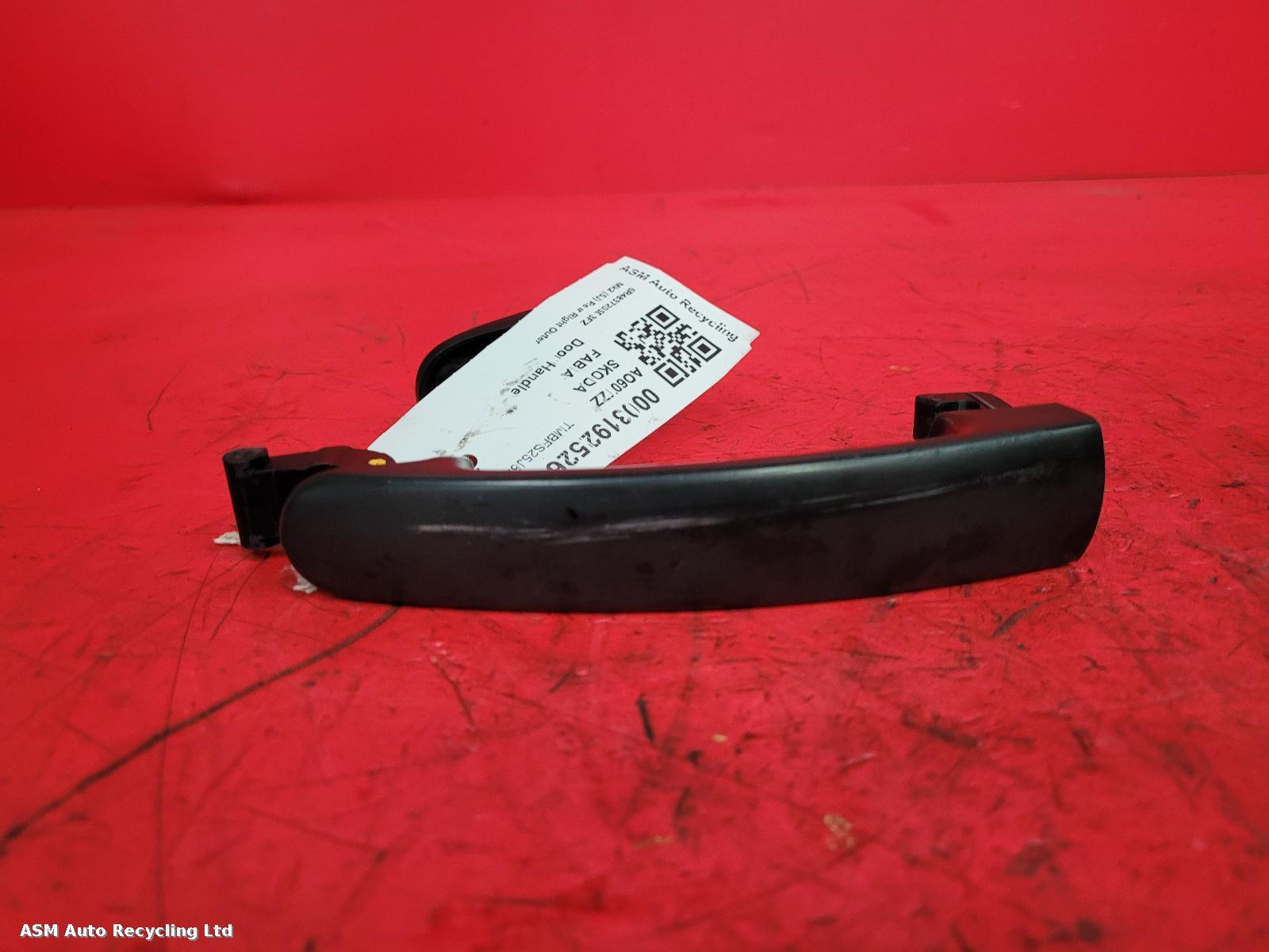 View Auto part Door Handle Skoda Fabia 2010