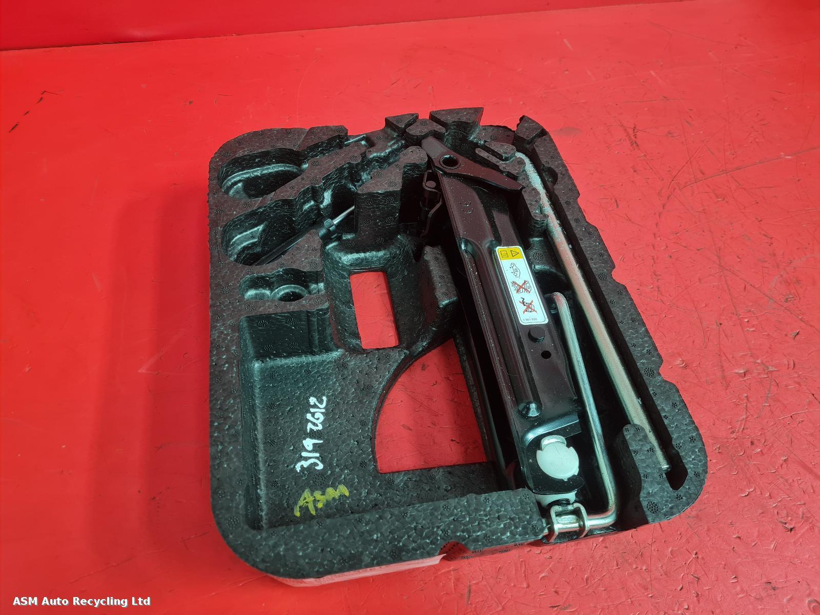 View Auto part Jack Mini (bmw) Mini 2013