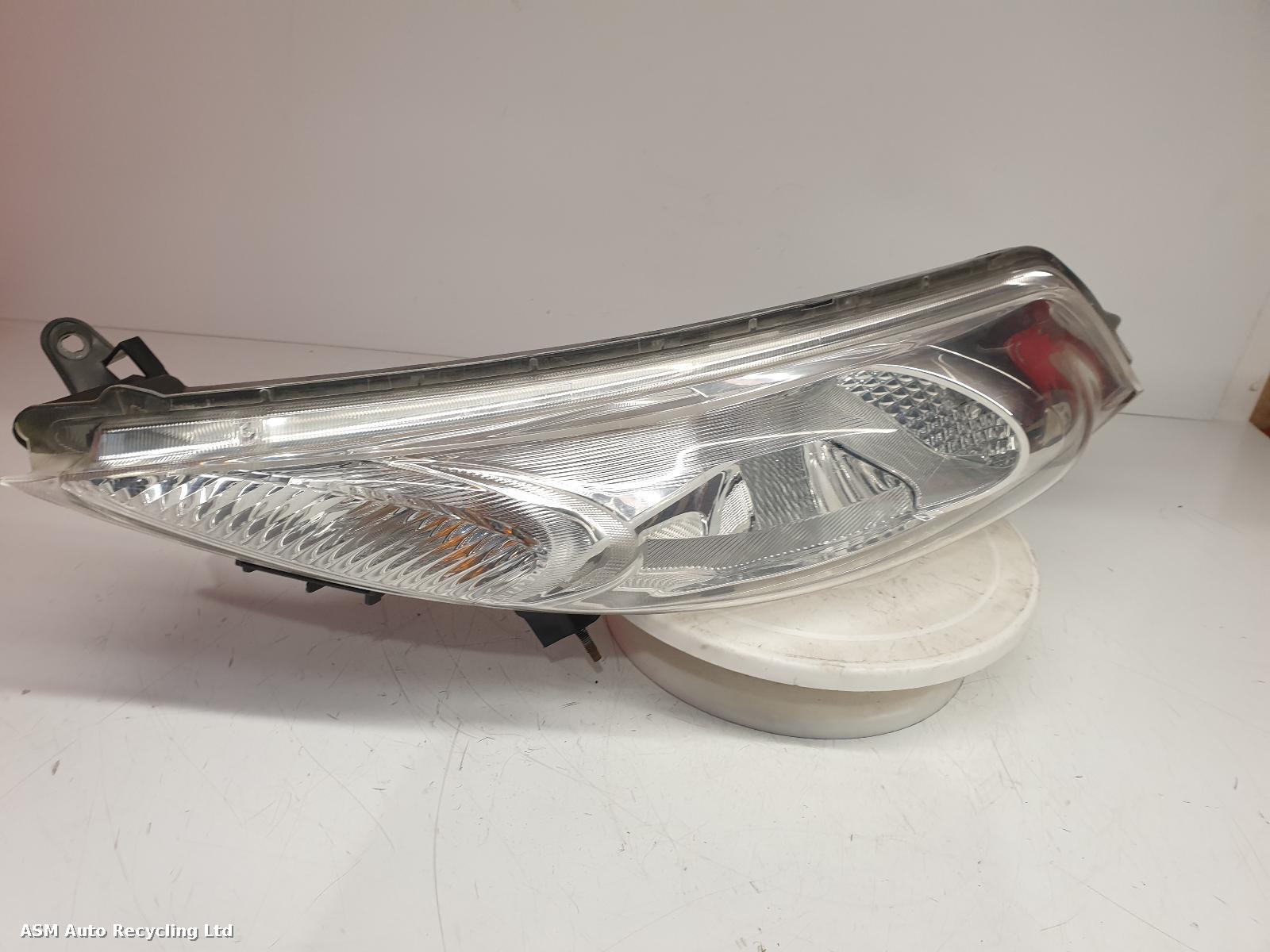 View Auto part L Headlamp Nissan Juke 2010