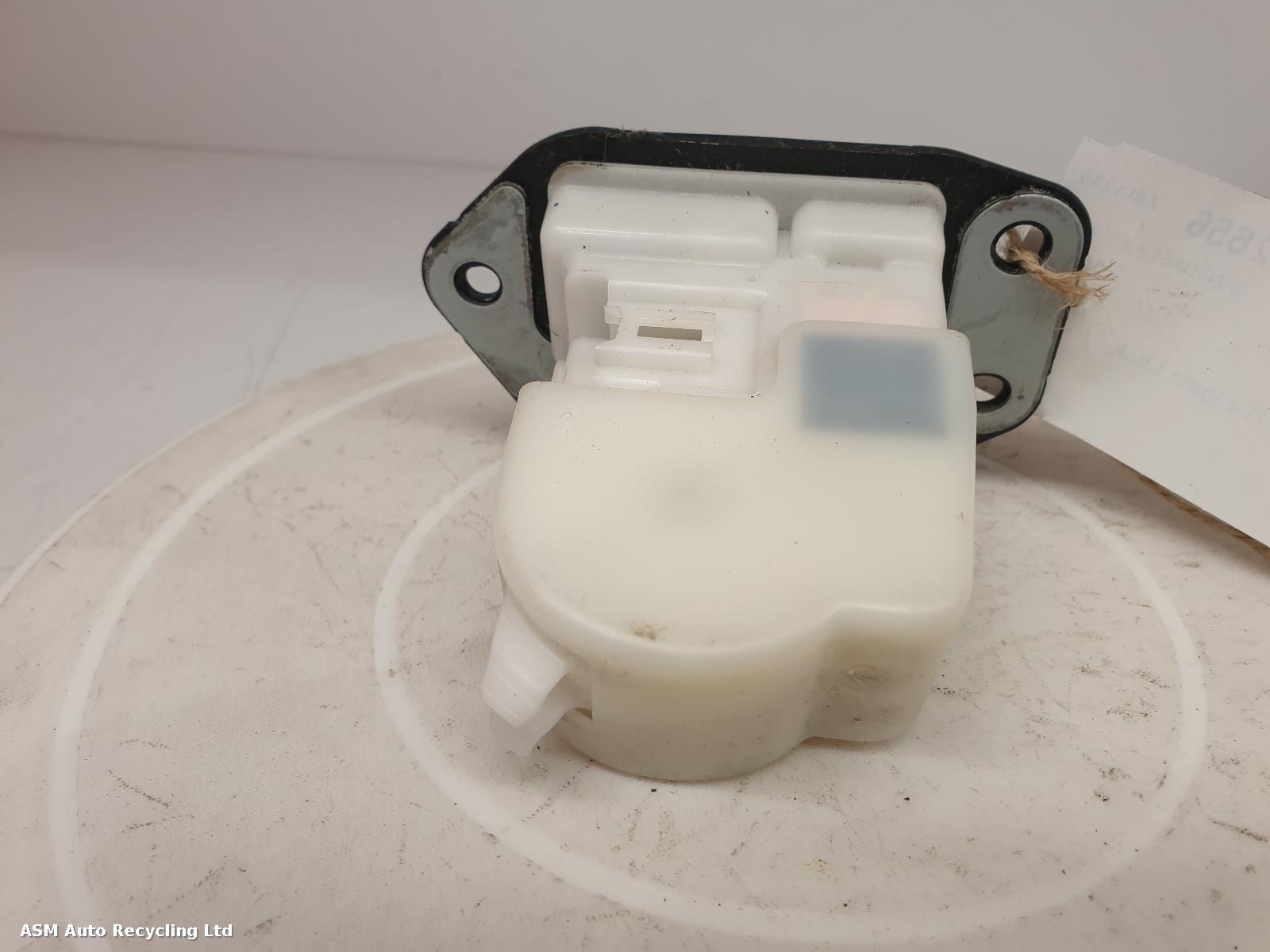 View Auto part Bootlid/Tailgate Lock Nissan Juke 2010