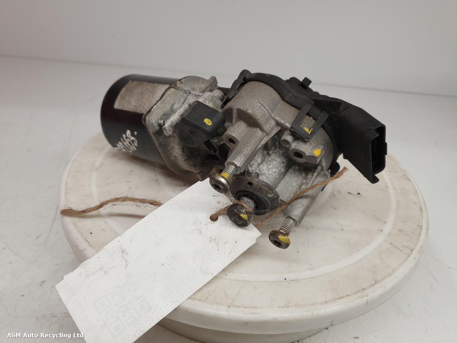 View Auto part Wiper Motor Front Nissan Juke 2010