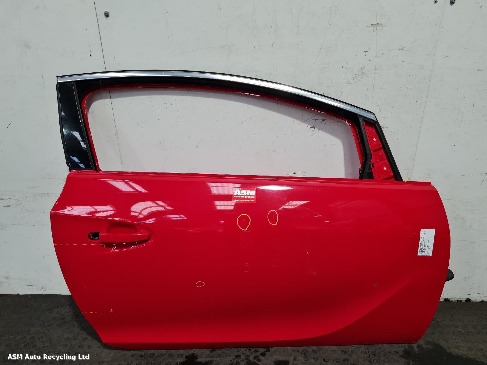 View Auto part R Front Door Vauxhall Astra 2011