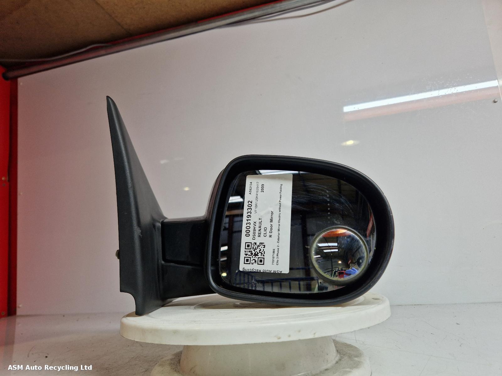View Auto part R Door Mirror Renault Clio 2009