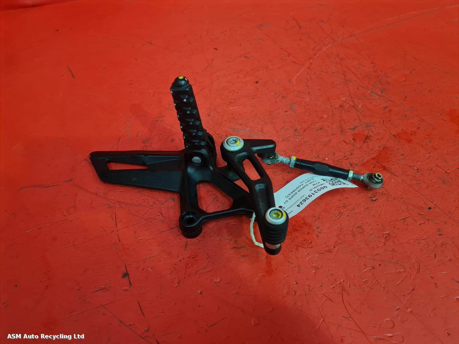 View Auto part Left Footrest Ktm 1290 Super Duke Gt 2022