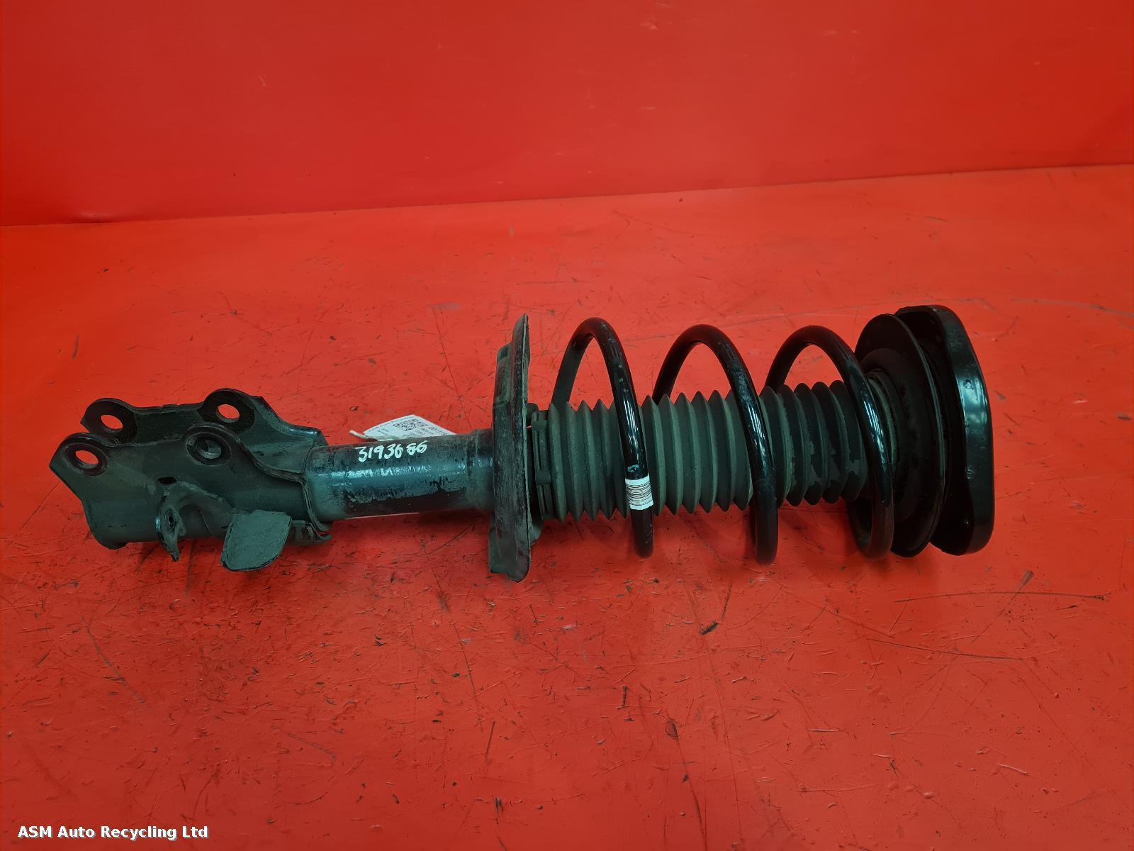 View Auto part RF Strut Ford Focus 2020
